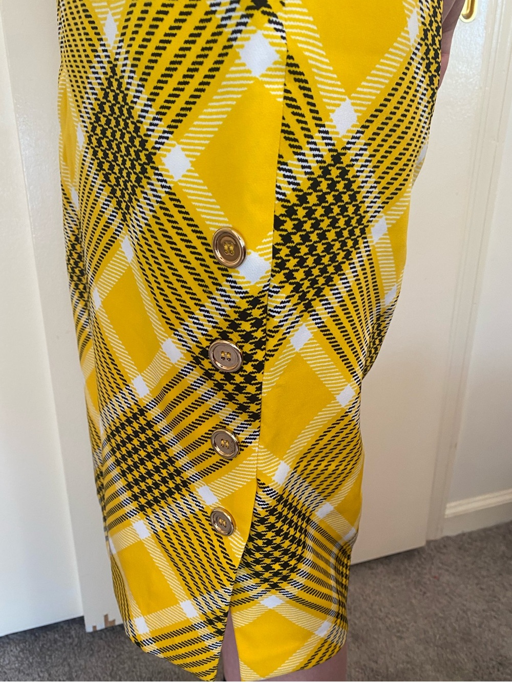 New York & Company Yellow Black Plaid Pencil Skirt with Side Buttons size xs - Picture 7 of 10